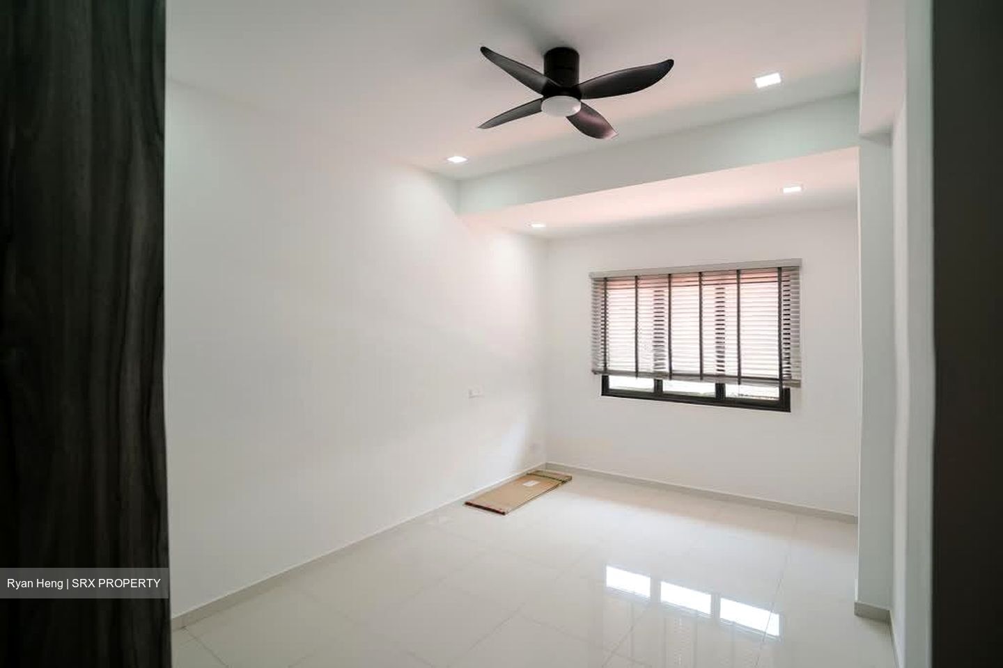 Karikal Lane (D15), Terrace #553812411